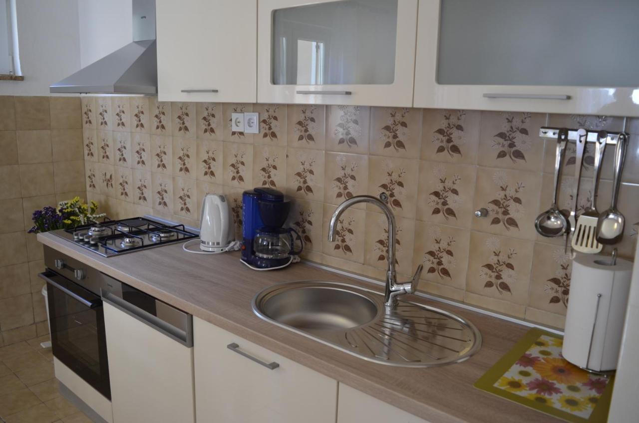 Apartment Ana Kastel Sucurac Экстерьер фото