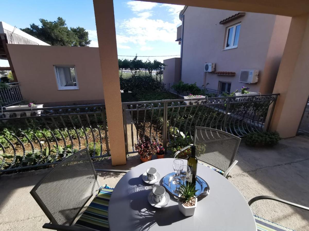 Apartment Ana Kastel Sucurac Экстерьер фото