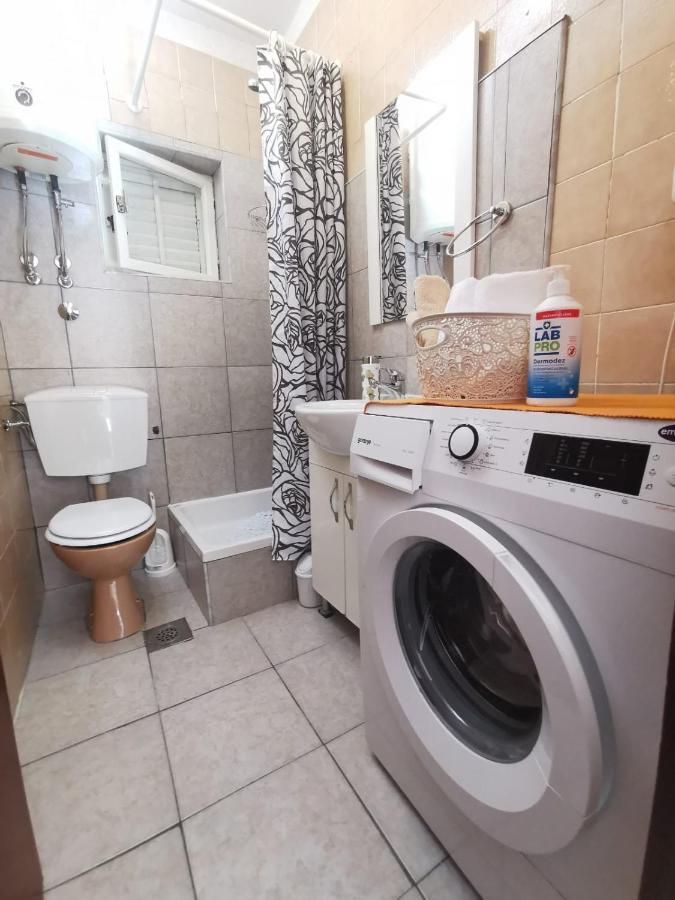 Apartment Ana Kastel Sucurac Экстерьер фото