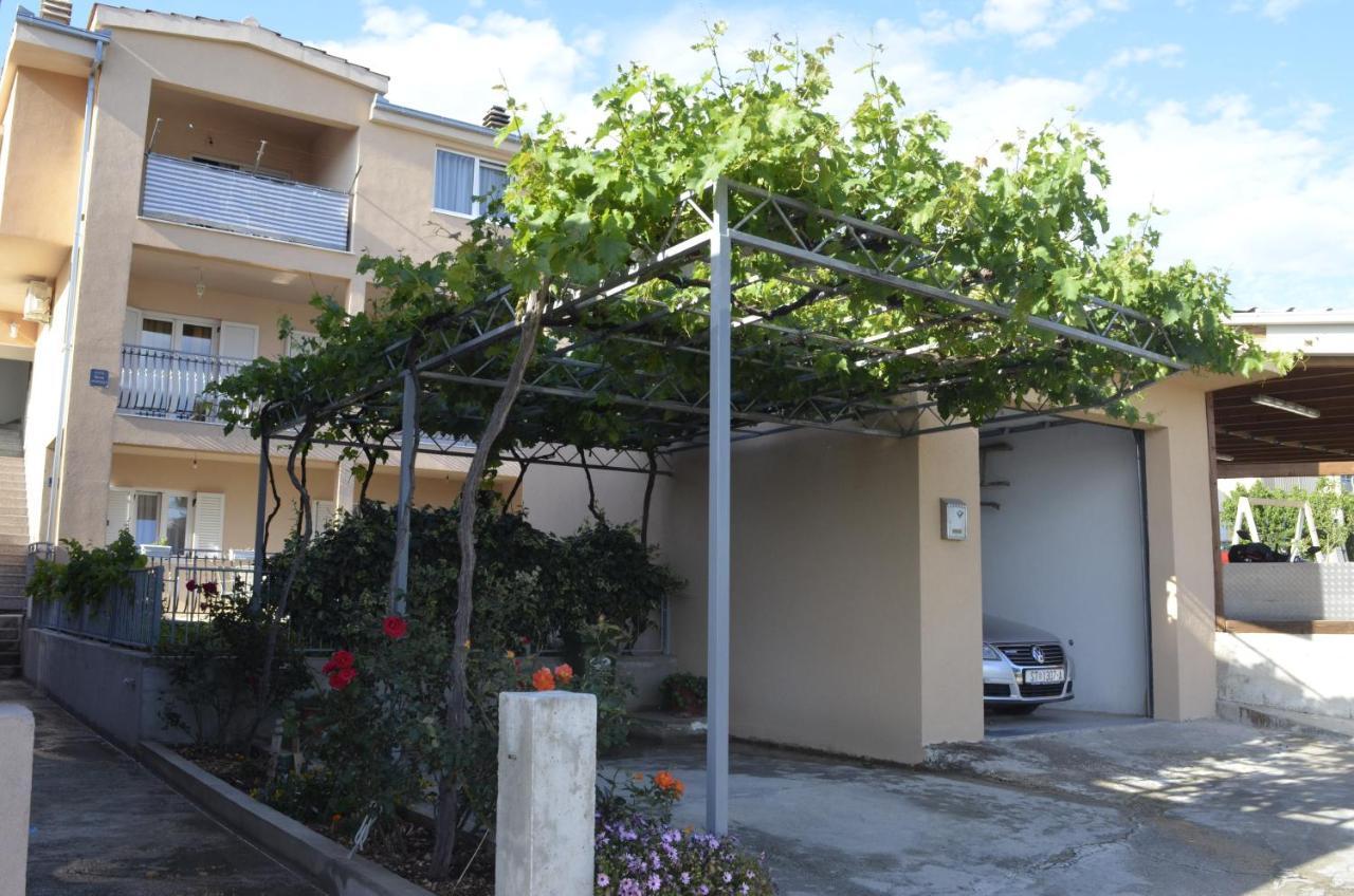 Apartment Ana Kastel Sucurac Экстерьер фото