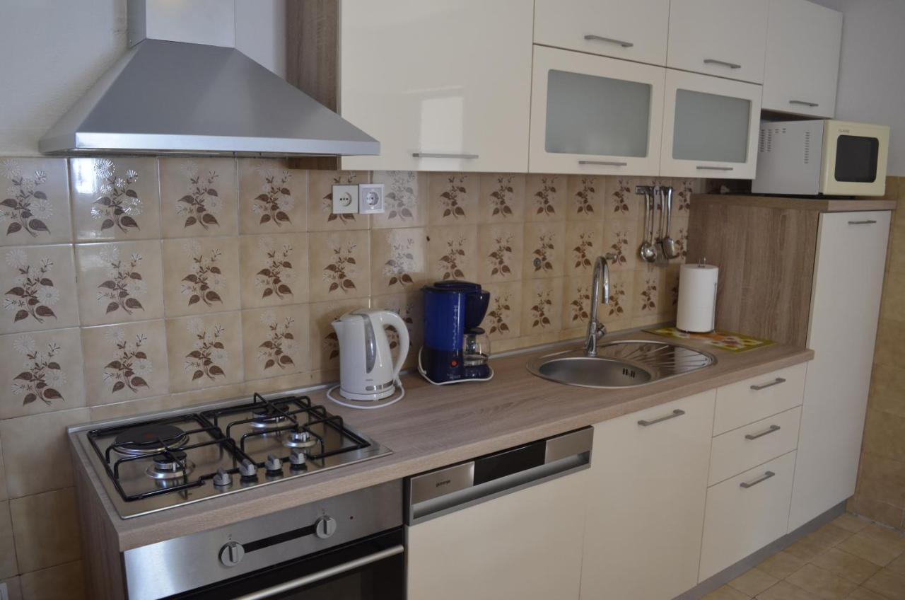 Apartment Ana Kastel Sucurac Экстерьер фото