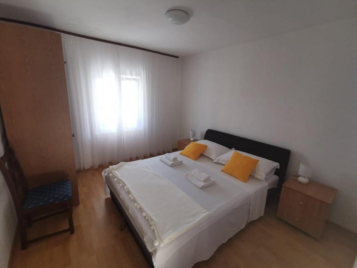 Apartment Ana Kastel Sucurac Экстерьер фото